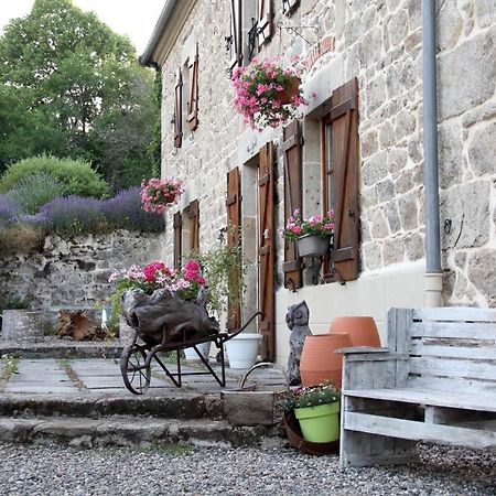 La Belle Ame Bed and Breakfast Saint-Priest-des-Champs Exteriör bild