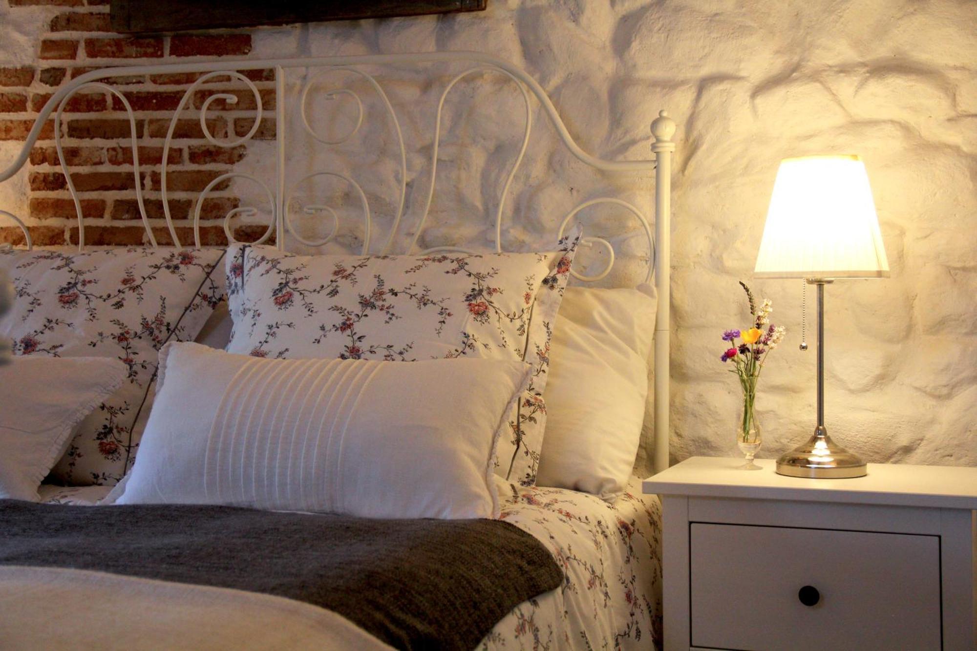 La Belle Ame Bed and Breakfast Saint-Priest-des-Champs Rum bild