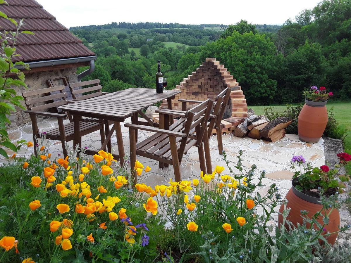 La Belle Ame Bed and Breakfast Saint-Priest-des-Champs Exteriör bild
