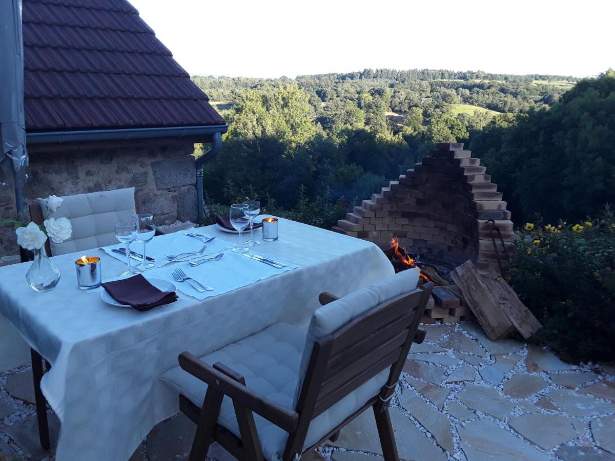 La Belle Ame Bed and Breakfast Saint-Priest-des-Champs Exteriör bild